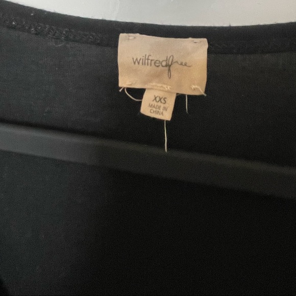 Wilfred - free Black T - Picture 3 of 4